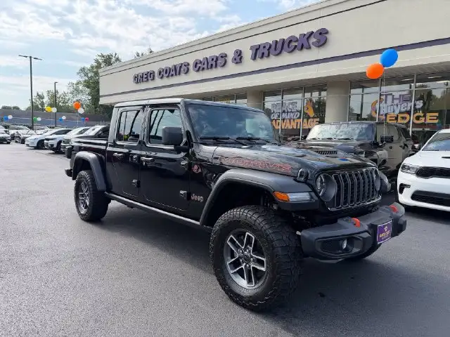 2026 Jeep Gladiator Mojave Auto's photo