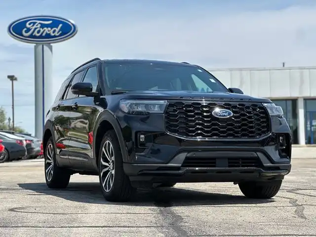 2025 Ford Explorer ST-LINE 4WD (PL535)'s photo