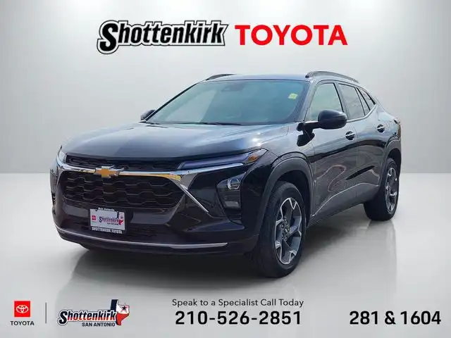 2025 Chevrolet Trax LT's photo