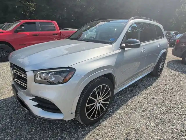 2022 Mercedes-Benz GLS GLS450's photo