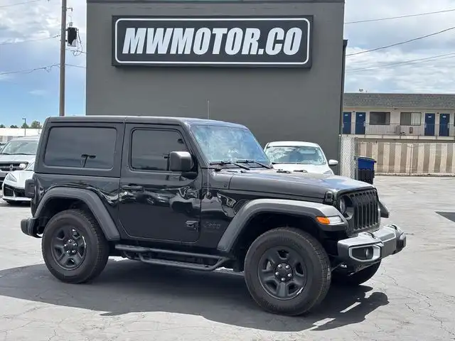 2022 Jeep Wrangler Sport's photo