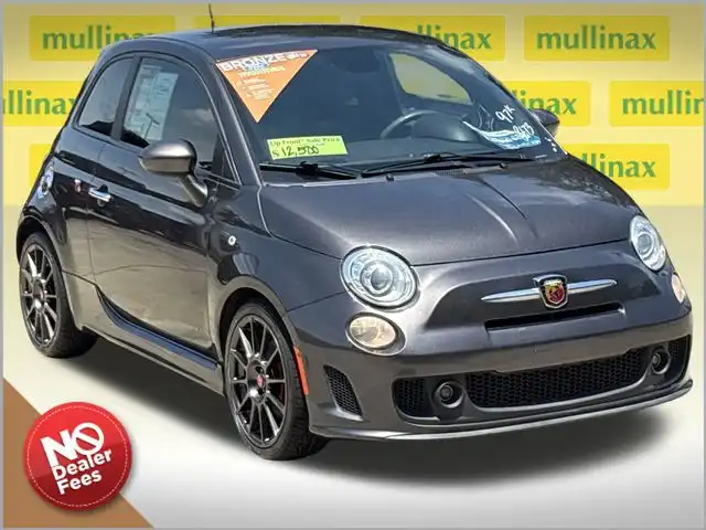 2015 FIAT 500 Abarth's photo