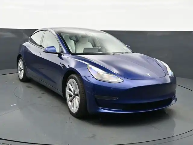 2023 Tesla Model 3 Base's photo
