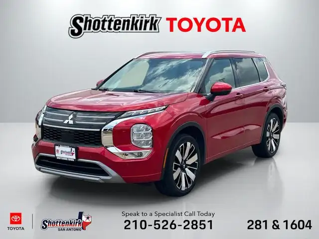 2025 Mitsubishi Outlander SEL S-AWC's photo