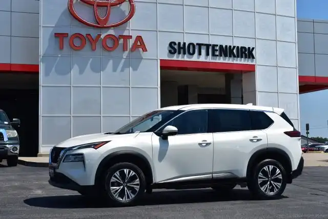2021 Nissan Rogue SV AWD's photo