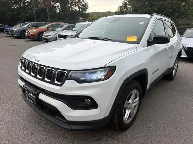 2024 Jeep Compass Latitude 4WD's photo