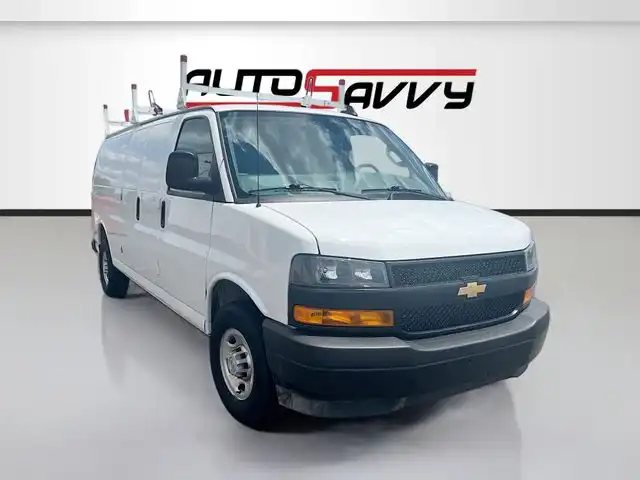 2025 Chevrolet Express 2500 Extended Work Van HD's photo