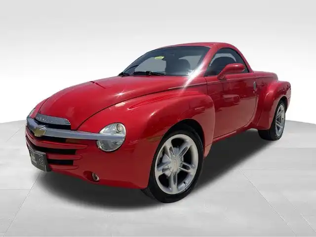 2004 Chevrolet SSR LS's photo