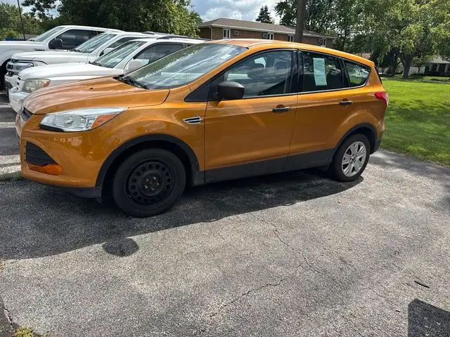 2016 Ford Escape S's photo