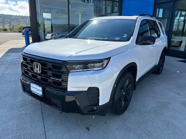 2026 Honda Pilot Black Edition AWD's photo