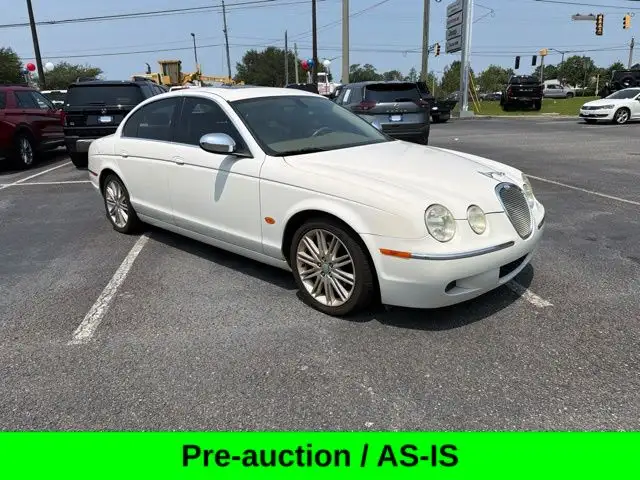 2008 Jaguar S-Type 3.0's photo