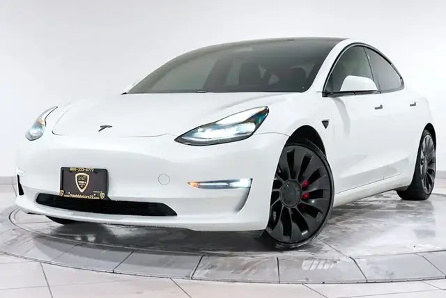 2021 Tesla Model 3 Performance Dual Motor All-Wheel Drive's photo