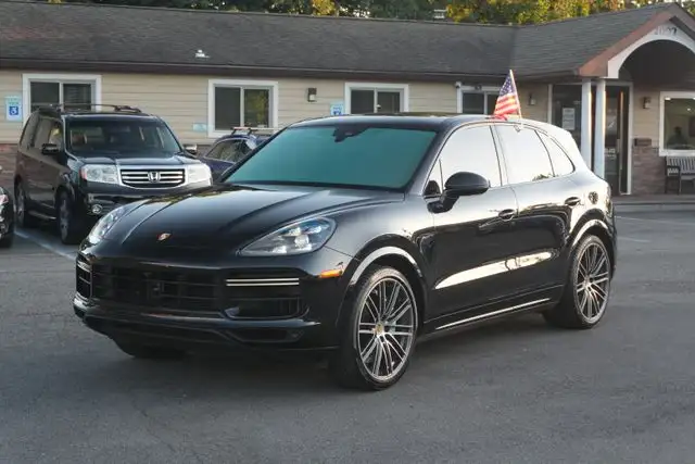 2019 Porsche Cayenne Turbo's photo
