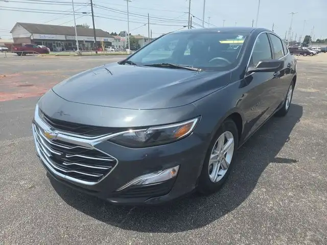 2021 Chevrolet Malibu 1LS's photo