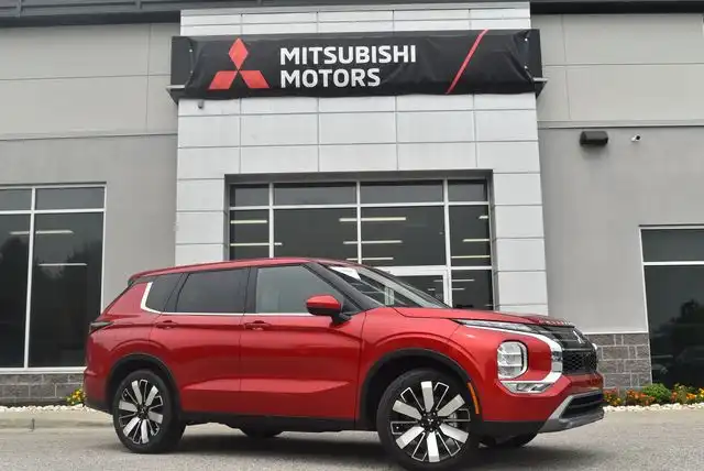 2026 Mitsubishi Outlander SE S-AWC's photo