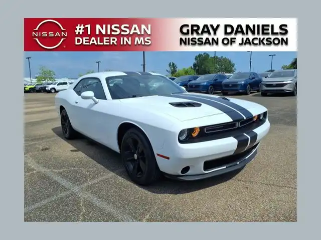 2023 Dodge Challenger SXT Auto's photo