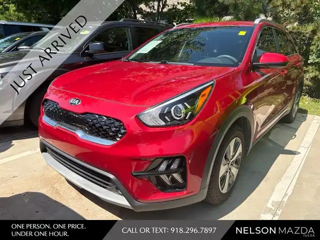 2021 Kia Niro LX's photo