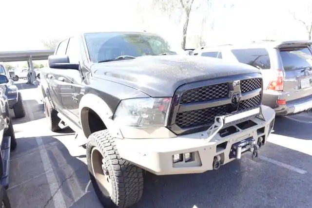 2016 RAM 1500 Express 4x4 Crew Cab 5'7's photo