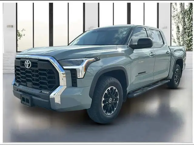 2022 Toyota Tundra SR5 3.4L CrewMax 5.5' Bed's photo