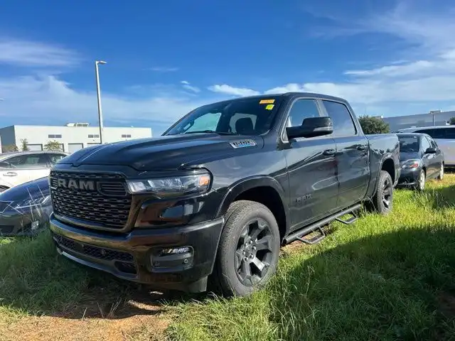 2025 RAM 1500 Big Horn/Lone Star 4x4 Crew Cab 5'7's photo