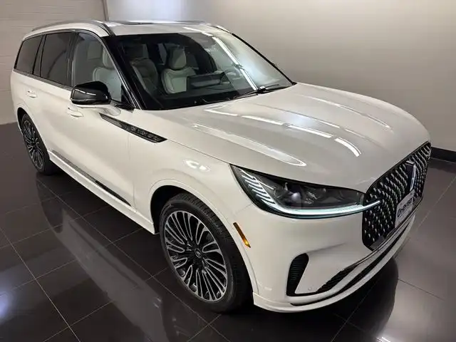 2026 Lincoln Aviator Black Label AWD's photo