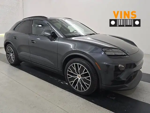 2024 Porsche Macan Macan 4 Electric's photo