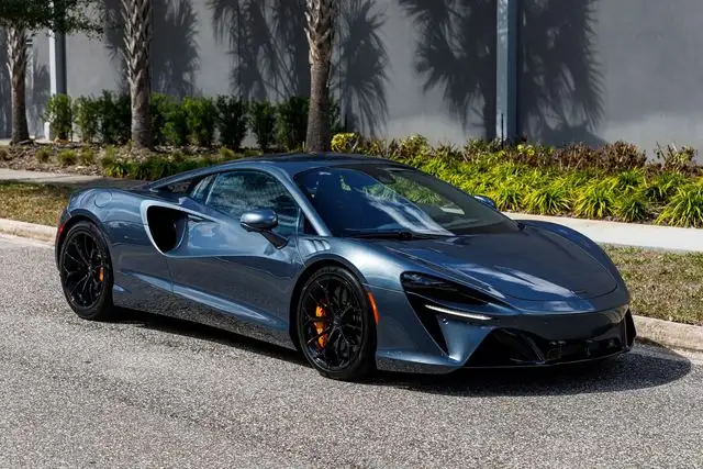 2026 McLaren Artura 3.0 Performance's photo