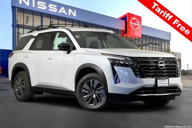 2026 Nissan Pathfinder SV 2WD's photo