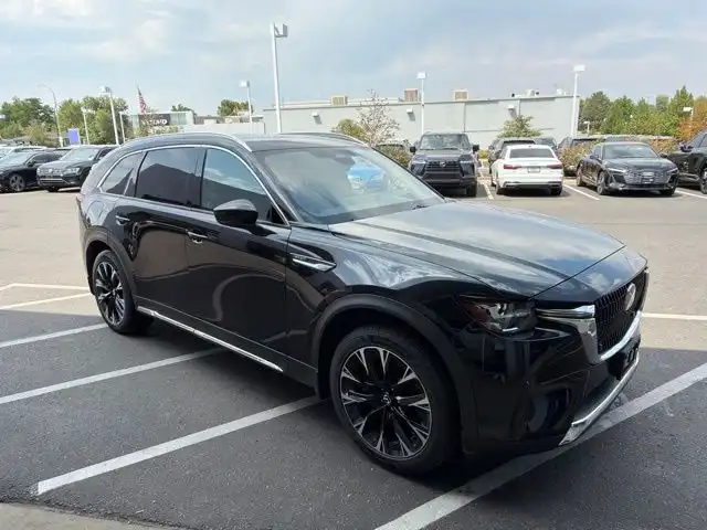 2024 Mazda CX-90 PHEV Premium Plus Package's photo