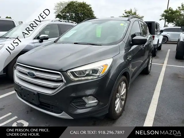 2019 Ford Escape SEL 4WD's photo