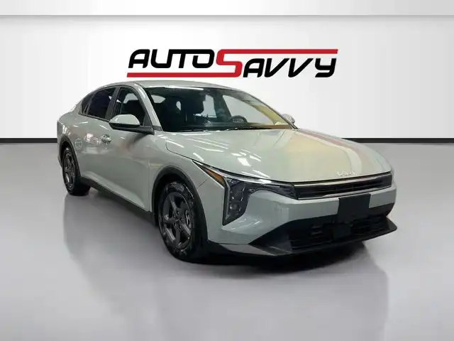 2026 Kia K4 LXS AT's photo