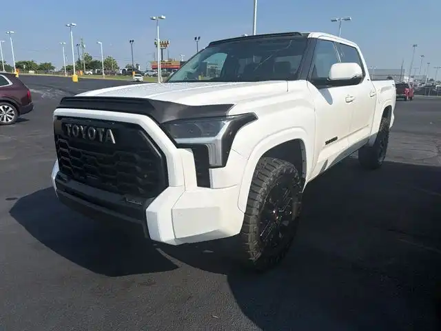2023 Toyota Tundra SR5 3.4L 4WD CrewMax 5.5' Bed's photo