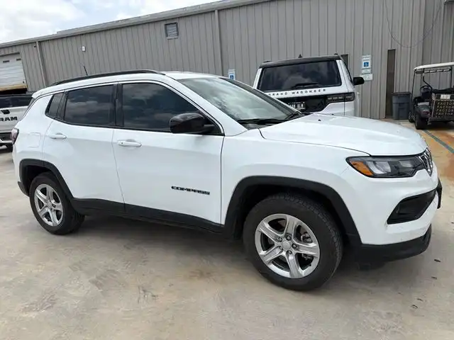 2024 Jeep Compass Latitude 4X4's photo