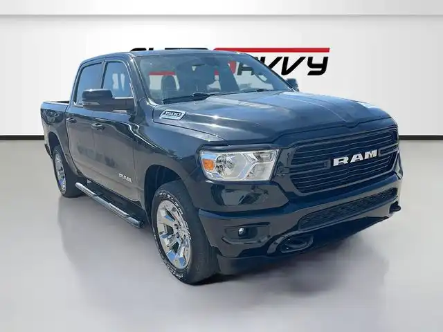 2023 RAM 1500 Big Horn/Lone Star 4x4 Crew Cab 5'7's photo