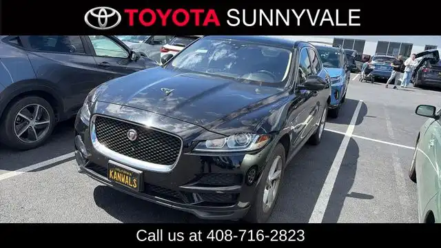 2019 Jaguar F-PACE 25t Premium AWD's photo