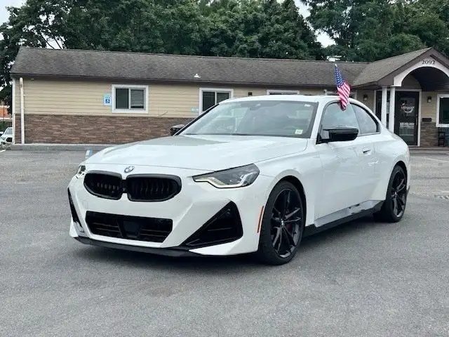 2022 BMW 2 Series M240i xDrive Coupe's photo