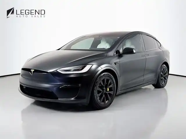 2022 Tesla Model X Plaid's photo