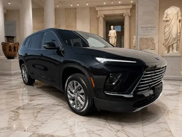 2025 Buick Enclave Preferred's photo