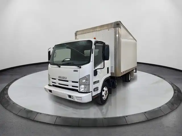 2014 Isuzu NPR's photo