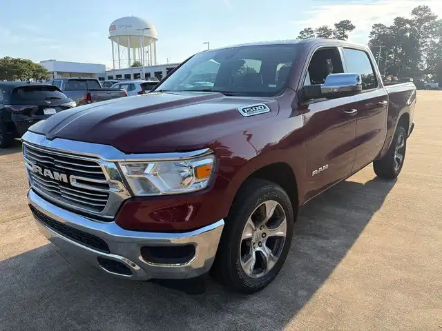 2024 RAM 1500 Laramie Crew Cab 5'7's photo