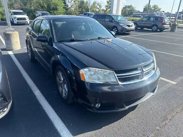 2012 Dodge Avenger SXT Plus's photo