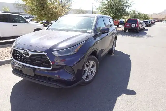 2021 Toyota Highlander L 4x4 V6's photo