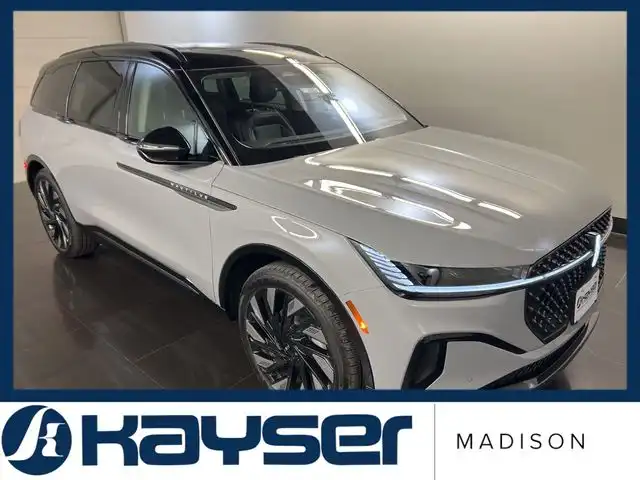 2026 Lincoln Nautilus Reserve AWD's photo