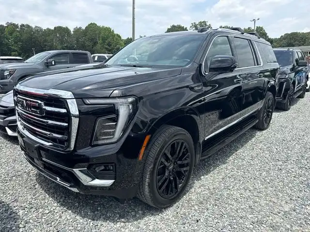 2025 GMC Yukon 4WD Elevation's photo