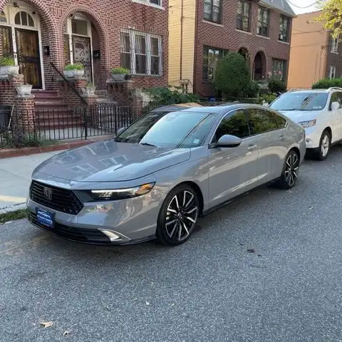 2023 Honda Accord Hybrid Touring's photo