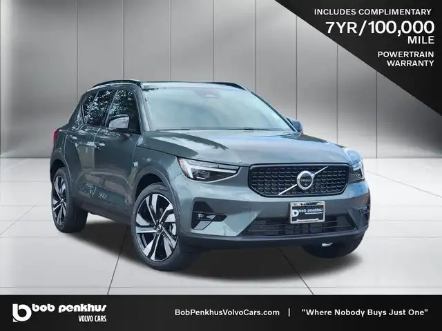 2026 Volvo XC40 B5 Ultra Dark AWD's photo