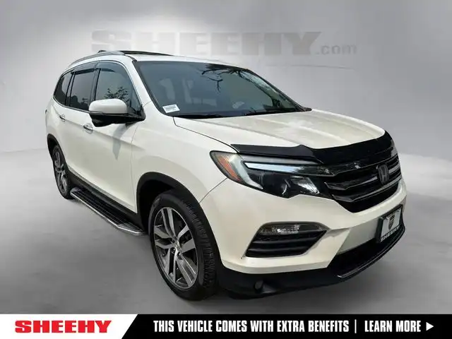 2017 Honda Pilot 4WD Touring's photo