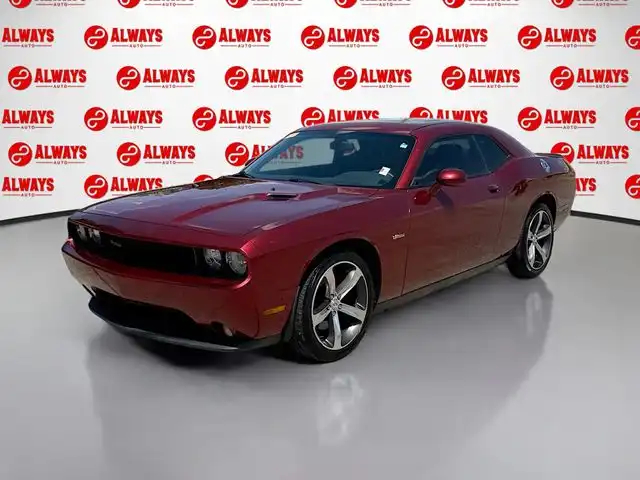 2014 Dodge Challenger SXT Plus's photo
