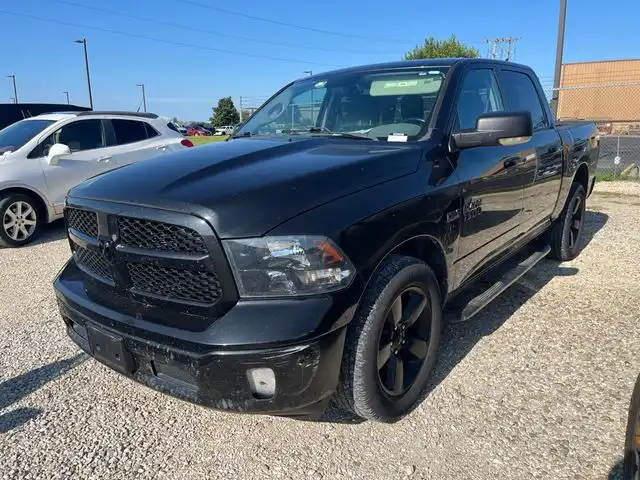 2018 RAM 1500 Big Horn 4x4 Crew Cab 5'7's photo