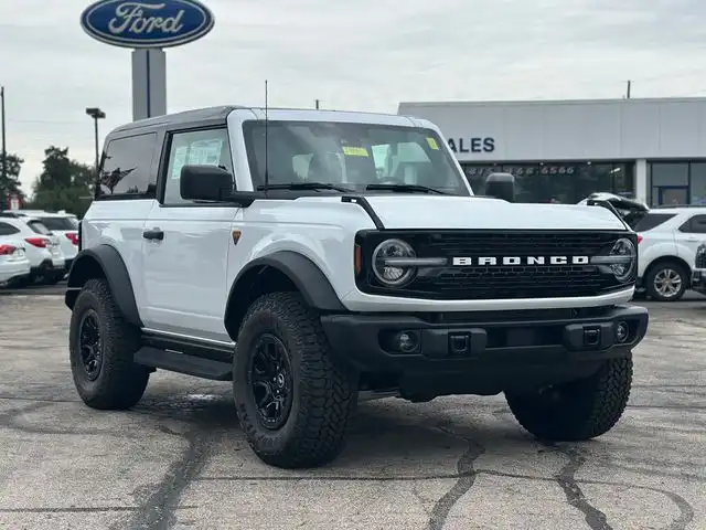 2025 Ford Bronco Badlands 4WD's photo